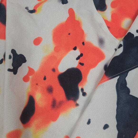 Women's UA RECOVER Woven Upstream Camo Jacket Size Large Orange White‎ Black NWT - Picture 9 of 11